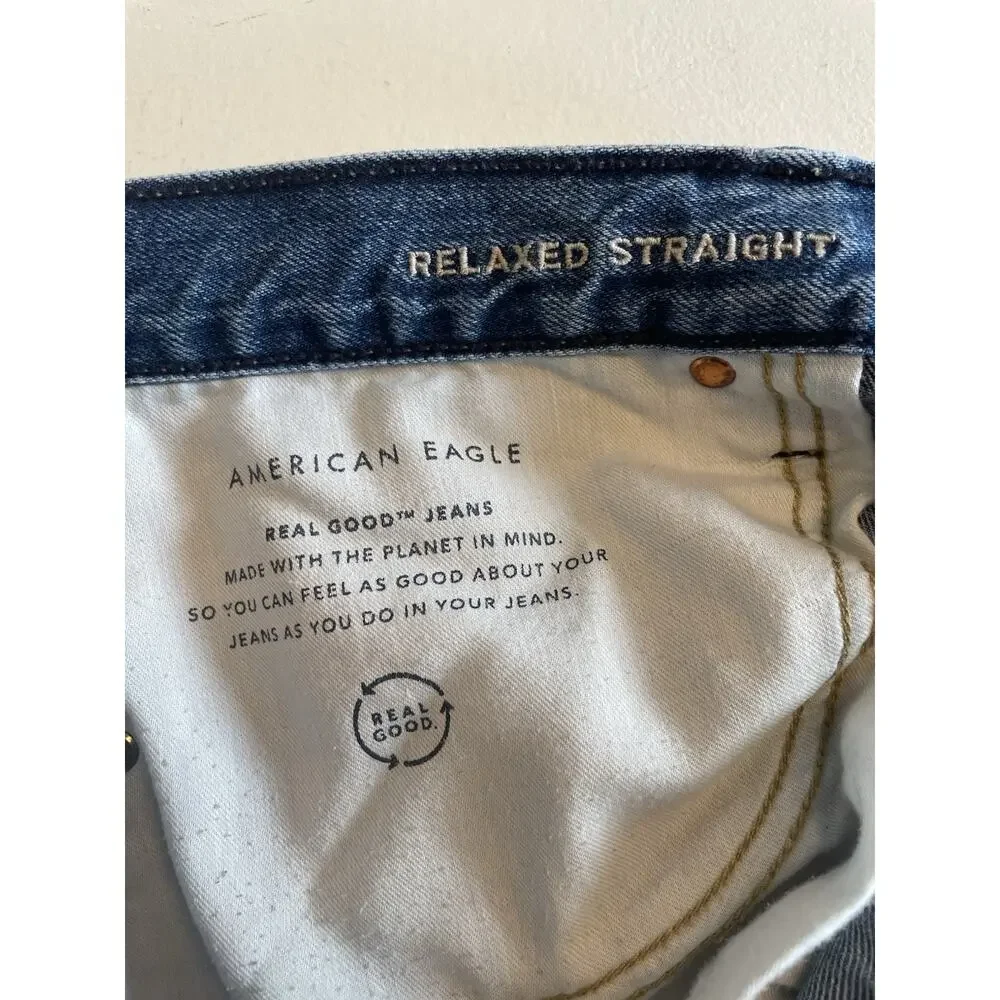 Men's AE American Eagle Blue Jeans Relaxed Straight Size 36x34 Faded Mid Rise